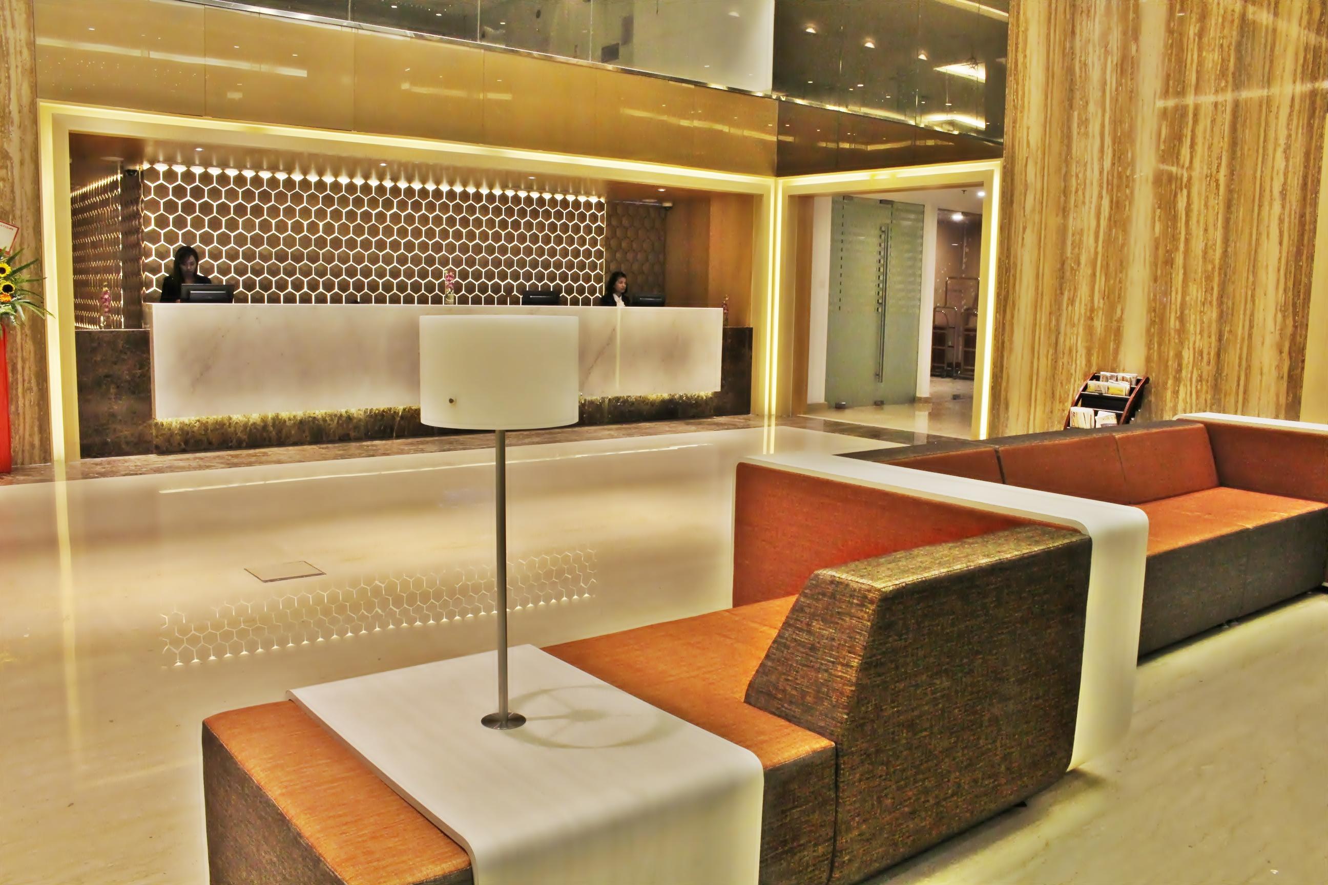 Centre Hotel 4*